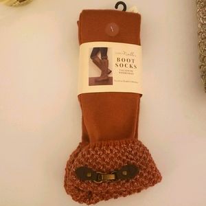 3/30 - NWT Boot Socks